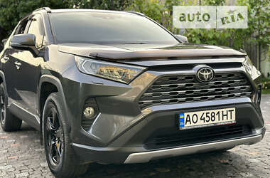 Внедорожник / Кроссовер Toyota RAV4 2020 в Виноградове