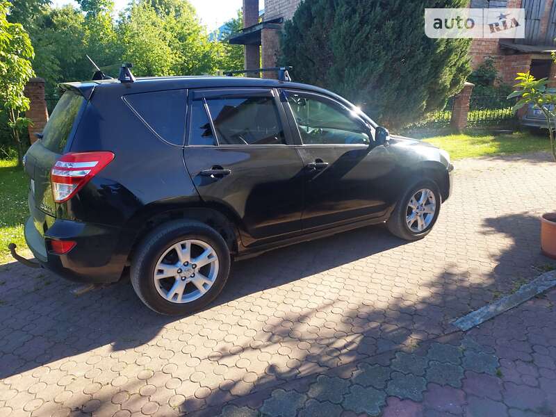 Внедорожник / Кроссовер Toyota RAV4 2009 в Львове