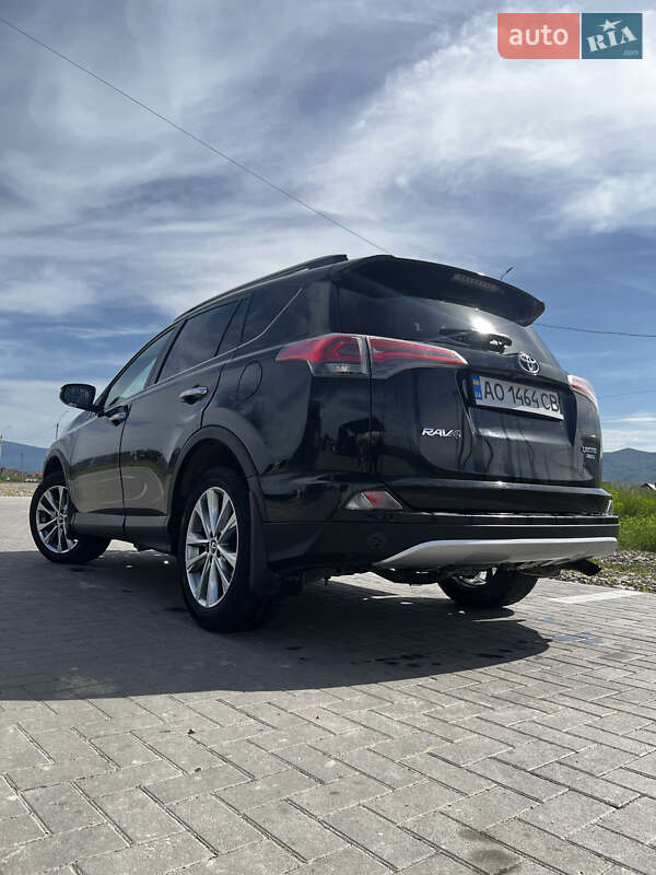 Позашляховик / Кросовер Toyota RAV4 2017 в Тячеві фото 7 Позашляховик / Кросовер Toyota RAV4 2017 в Тячеві