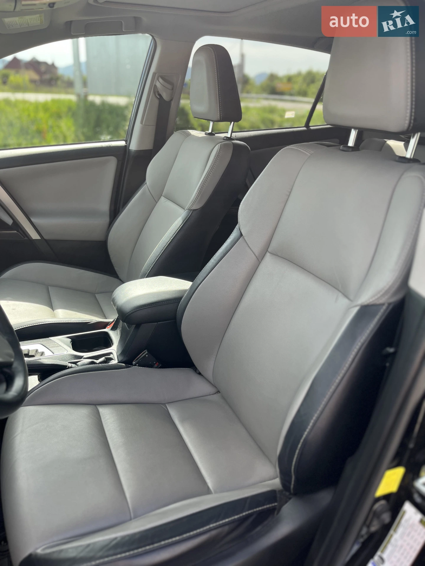 2017 Toyota RAV 4 - мініатюра 10