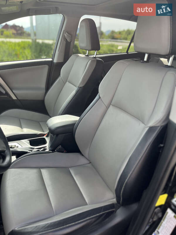 Позашляховик / Кросовер Toyota RAV4 2017 в Тячеві фото 10 Позашляховик / Кросовер Toyota RAV4 2017 в Тячеві