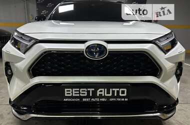 Внедорожник / Кроссовер Toyota RAV4 2023 в Киеве