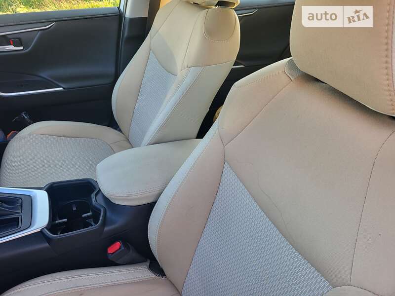 Позашляховик / Кросовер Toyota RAV4 2023 в Києві фото 6 Позашляховик / Кросовер Toyota RAV4 2023 в Києві