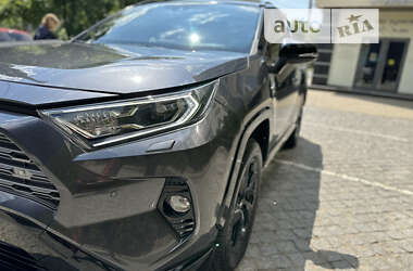 Внедорожник / Кроссовер Toyota RAV4 2019 в Харькове