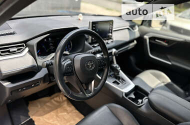 Внедорожник / Кроссовер Toyota RAV4 2019 в Харькове