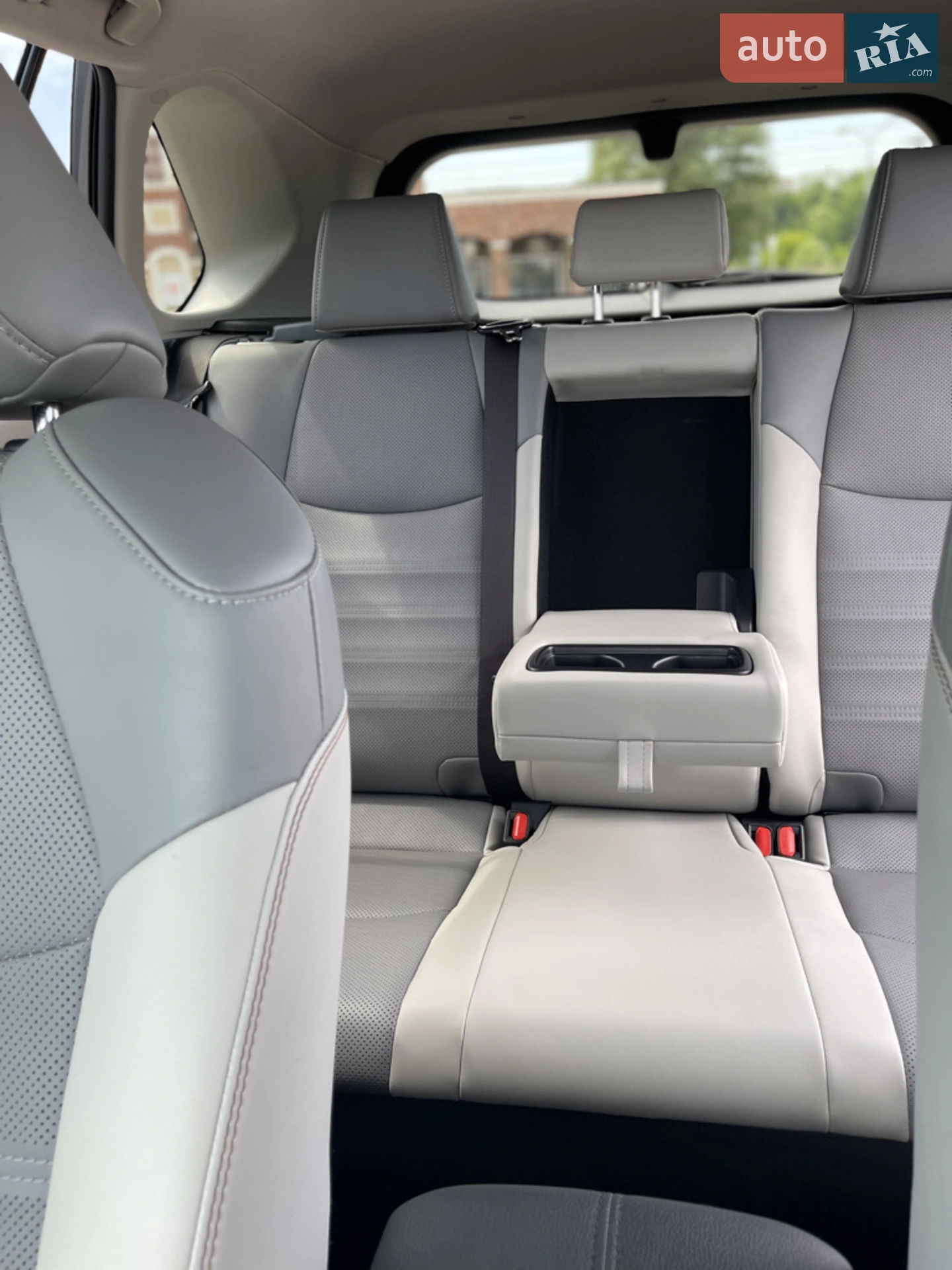 2019 Toyota RAV 4 - мініатюра 32