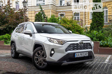 Внедорожник / Кроссовер Toyota RAV4 2022 в Киеве