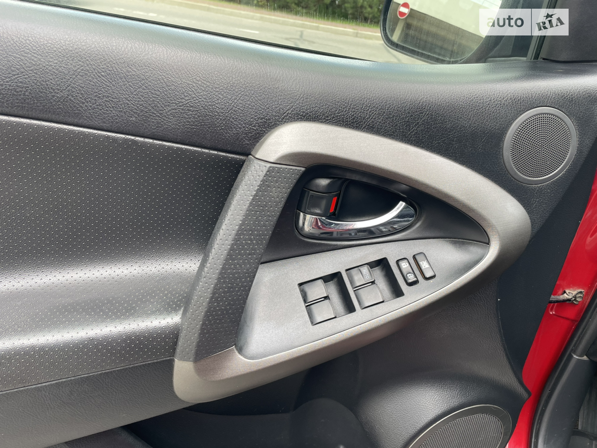 2011 Toyota RAV 4 - мініатюра 15