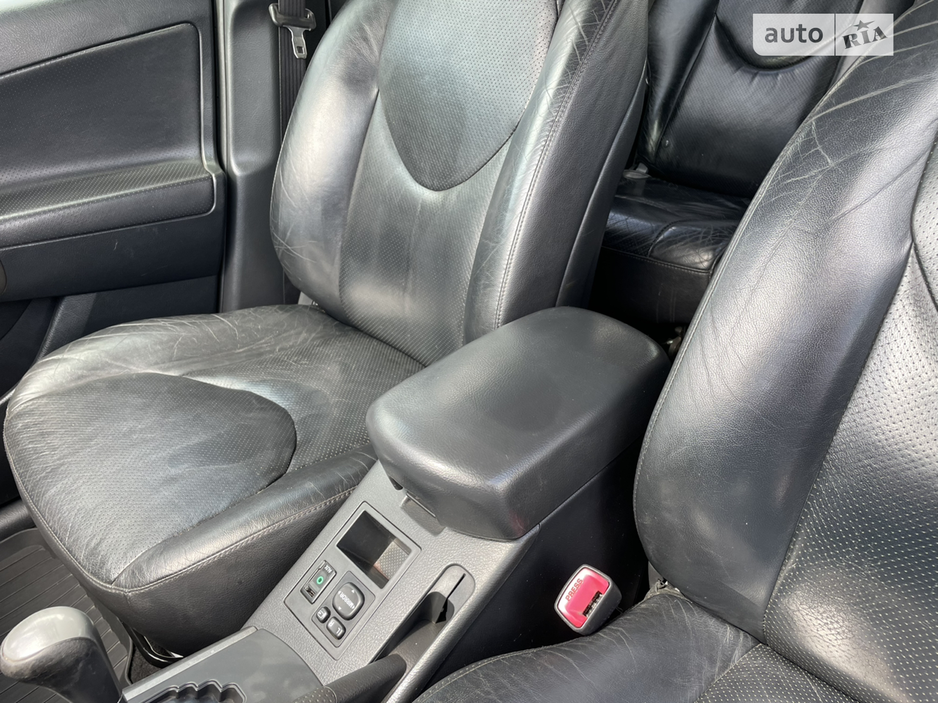 2011 Toyota RAV 4 - мініатюра 31