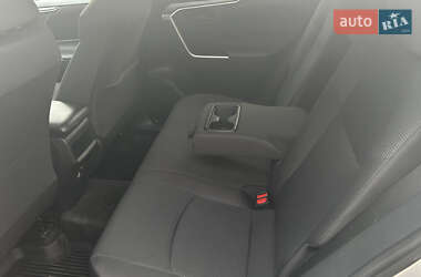 Позашляховик / Кросовер Toyota RAV4 2021 в Полтаві