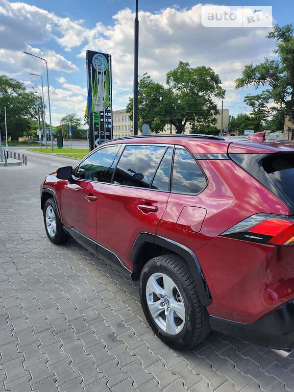 Позашляховик / Кросовер Toyota RAV4 2019 в Одесі