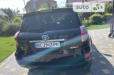 Внедорожник / Кроссовер Toyota RAV4 2011 в Золочеве