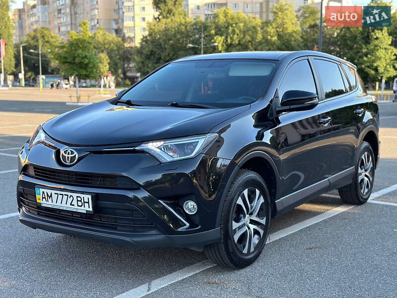 Toyota RAV4 2017