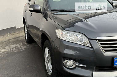 Позашляховик / Кросовер Toyota RAV4 2011 в Вінниці