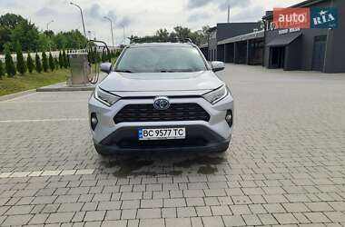 Позашляховик / Кросовер Toyota RAV4 2019 в 