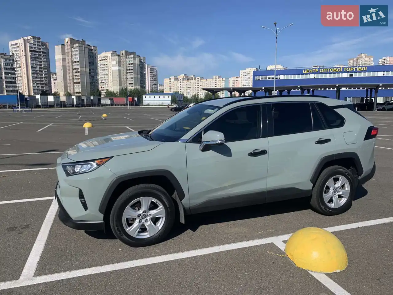 2020 Toyota RAV 4 - мініатюра 18