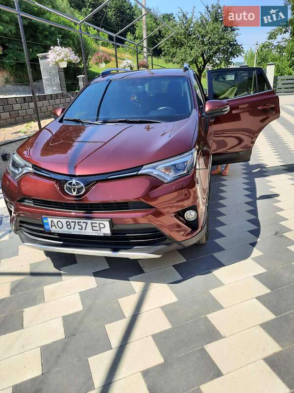 Toyota RAV4 2016