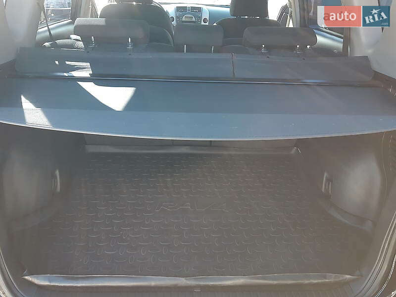 Позашляховик / Кросовер Toyota RAV4 2007 в Харкові