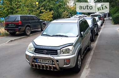 Позашляховик / Кросовер Toyota RAV4 2001 в Києві