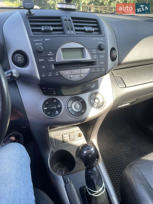 Позашляховик / Кросовер Toyota RAV4 2007 в Володимирі
