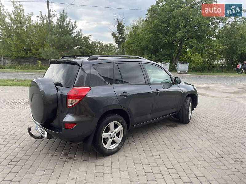 Позашляховик / Кросовер Toyota RAV4 2007 в Володимирі
