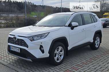 Позашляховик / Кросовер Toyota RAV4 2021 в Житомирі