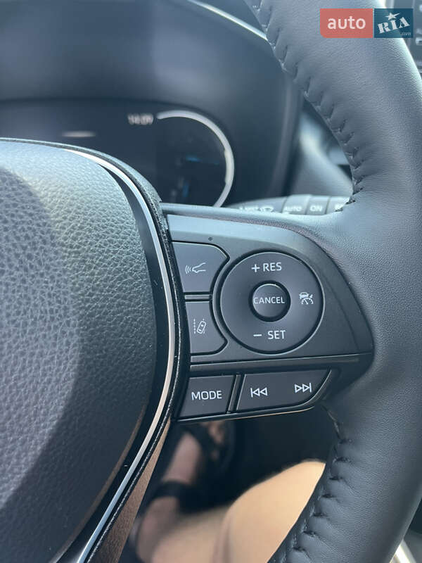 Внедорожник / Кроссовер Toyota RAV4 2021 в Львове