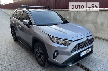 Внедорожник / Кроссовер Toyota RAV4 2021 в Тернополе