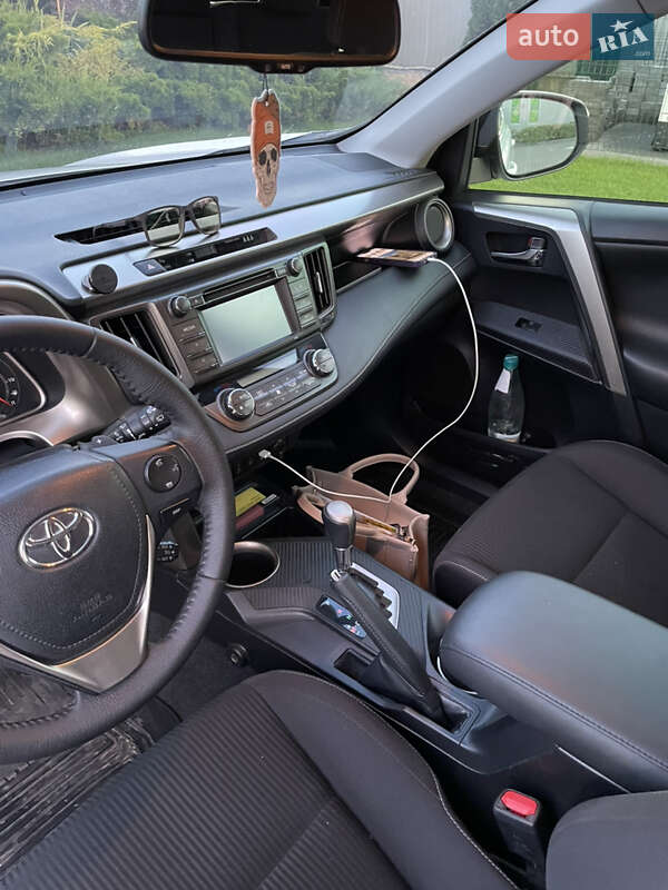 Позашляховик / Кросовер Toyota RAV4 2014 в Черкасах