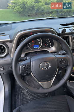 Позашляховик / Кросовер Toyota RAV4 2014 в Черкасах