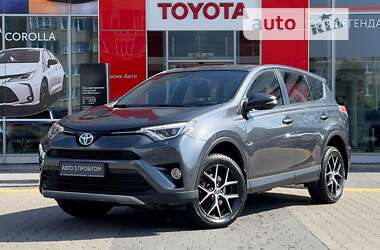 Позашляховик / Кросовер Toyota RAV4 2016 в Івано-Франківську