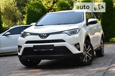 Позашляховик / Кросовер Toyota RAV4 2018 в Трускавці