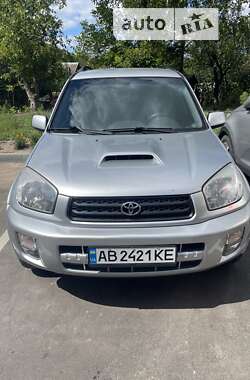 Внедорожник / Кроссовер Toyota RAV4 2002 в Калиновке