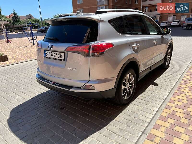 Позашляховик / Кросовер Toyota RAV4 2018 в Одесі