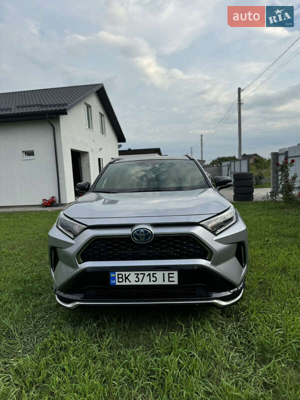 Toyota RAV4 2021