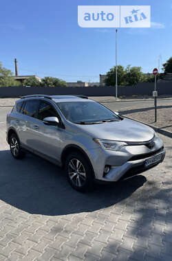 Внедорожник / Кроссовер Toyota RAV4 2018 в Одессе