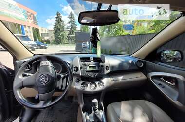 Позашляховик / Кросовер Toyota RAV4 2006 в Івано-Франківську