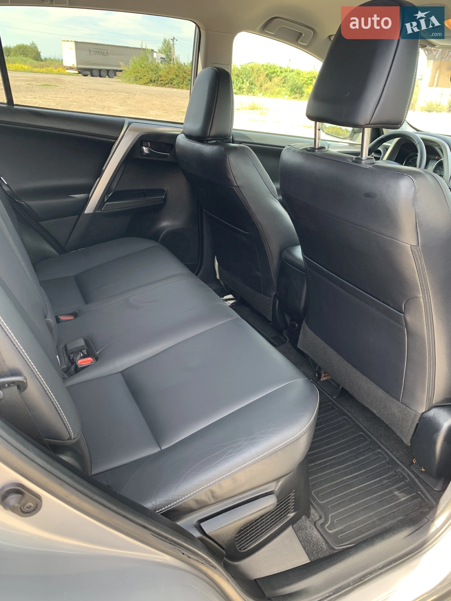 2018 Toyota RAV 4 - мініатюра 12