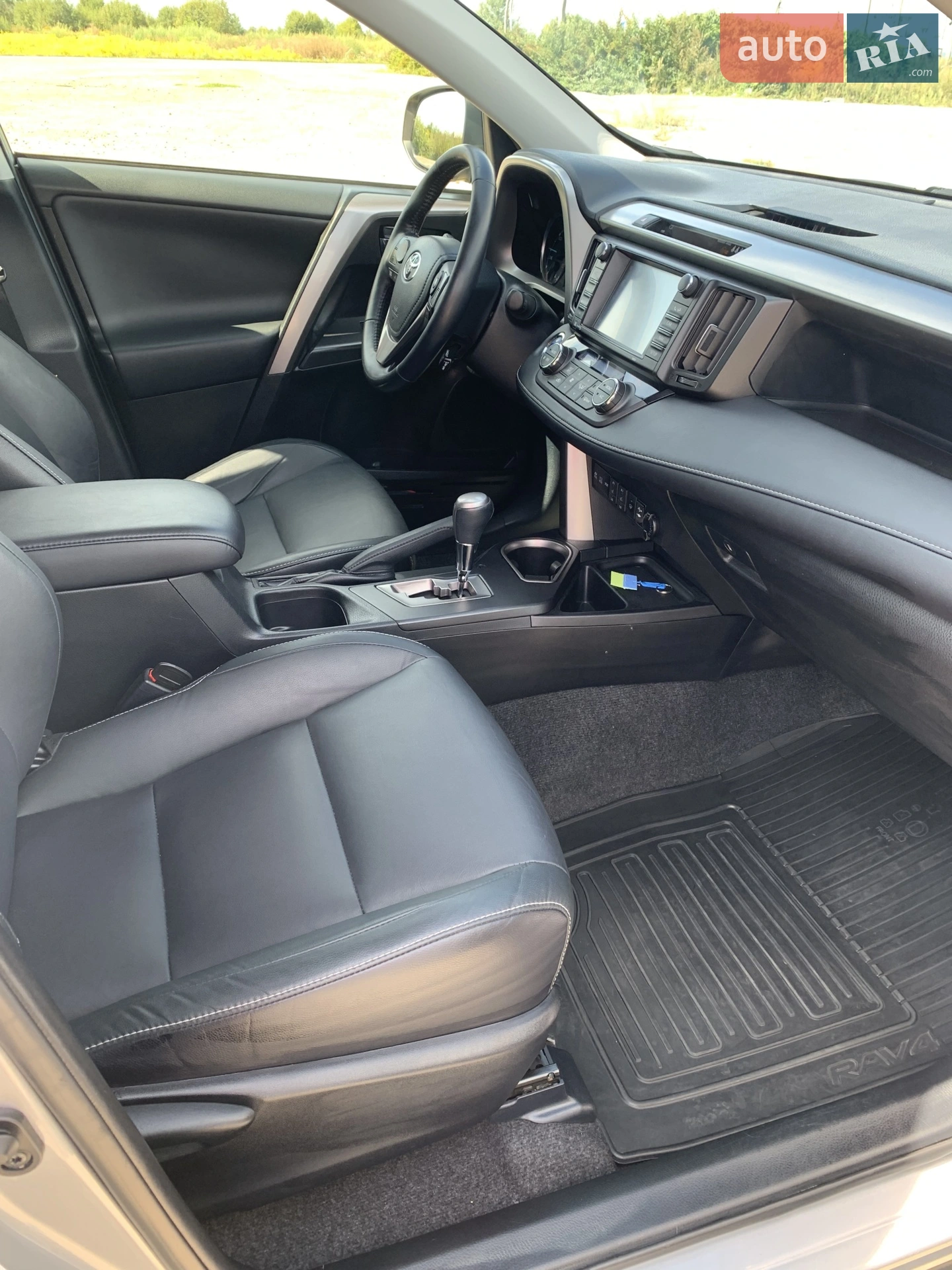 2018 Toyota RAV 4 - мініатюра 13