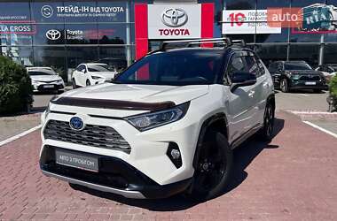 Внедорожник / Кроссовер Toyota RAV4 2019 в Хмельницком