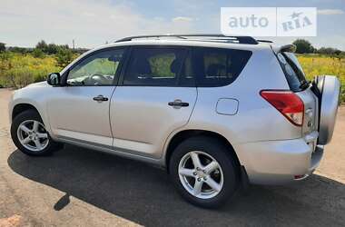 Внедорожник / Кроссовер Toyota RAV4 2008 в Ровно