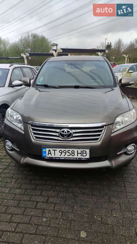 Toyota RAV4 2010