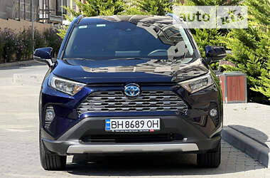 Внедорожник / Кроссовер Toyota RAV4 2021 в Одессе