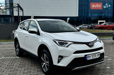 Внедорожник / Кроссовер Toyota RAV4 2016 в Одессе