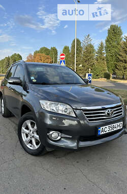 Внедорожник / Кроссовер Toyota RAV4 2010 в Миргороде