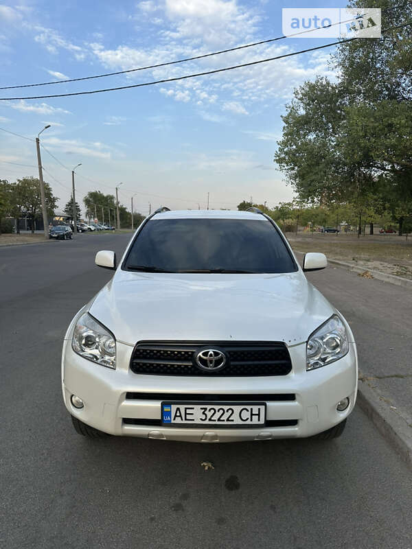 Внедорожник / Кроссовер Toyota RAV4 2006 в Днепре