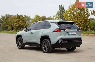 Внедорожник / Кроссовер Toyota RAV4 2023 в Днепре