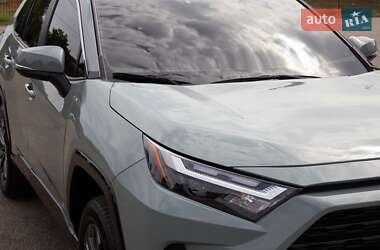 Внедорожник / Кроссовер Toyota RAV4 2023 в Днепре