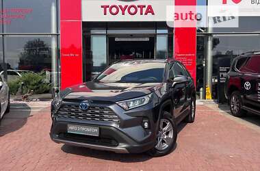 Позашляховик / Кросовер Toyota RAV4 2021 в Хмельницькому