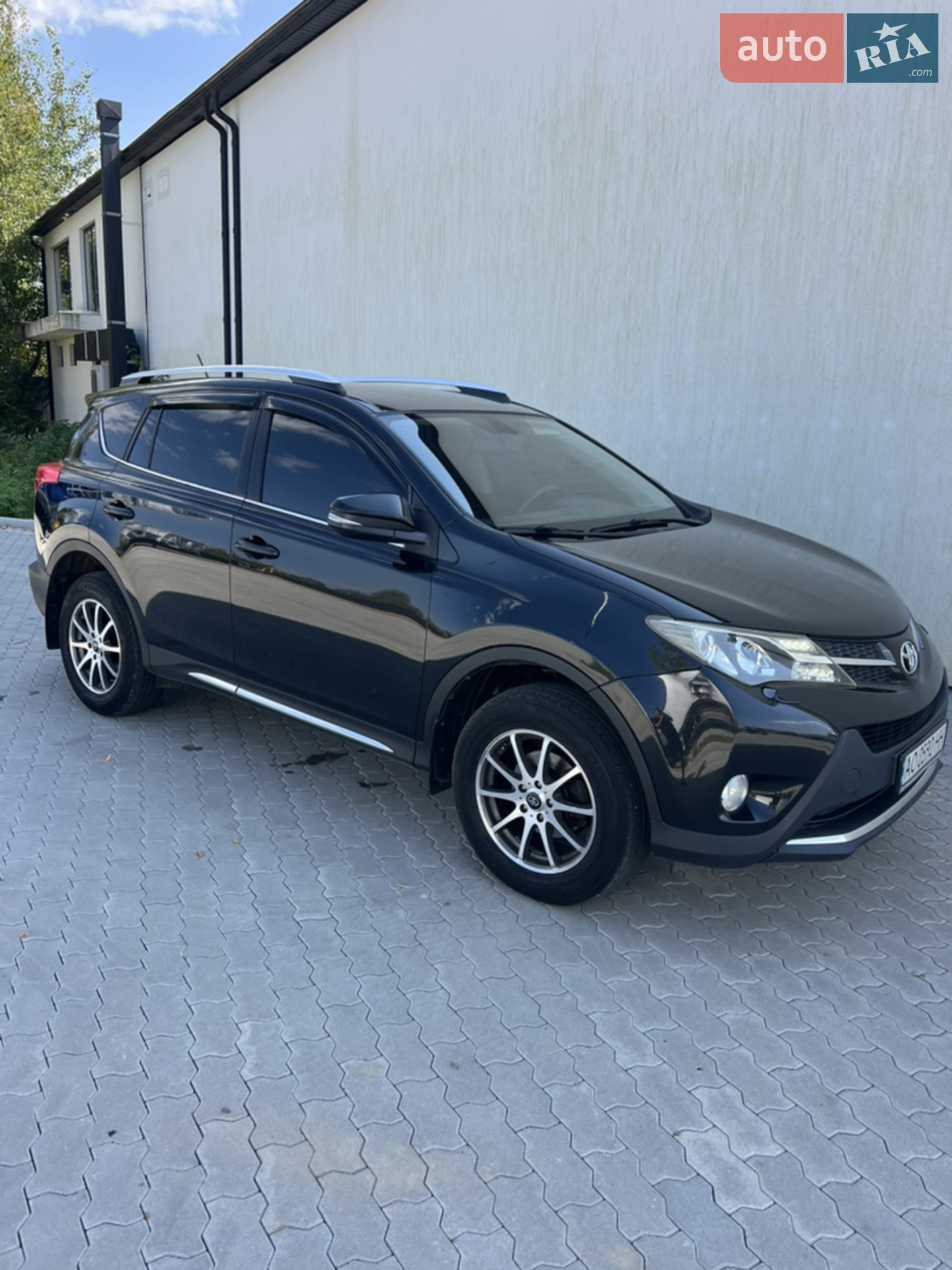 2015 Toyota RAV 4 - фото 1